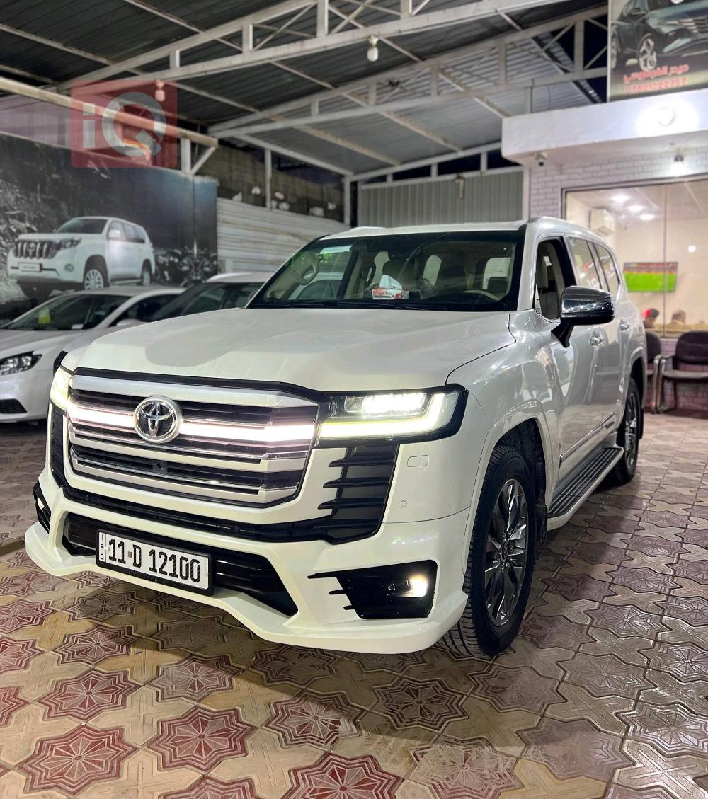 تويوتا لاندكروزر